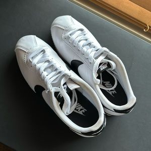 Nike Cortez Sneakers